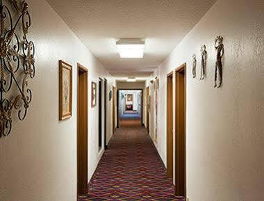 Super 8 By Wyndham Las Vegas Exterior photo